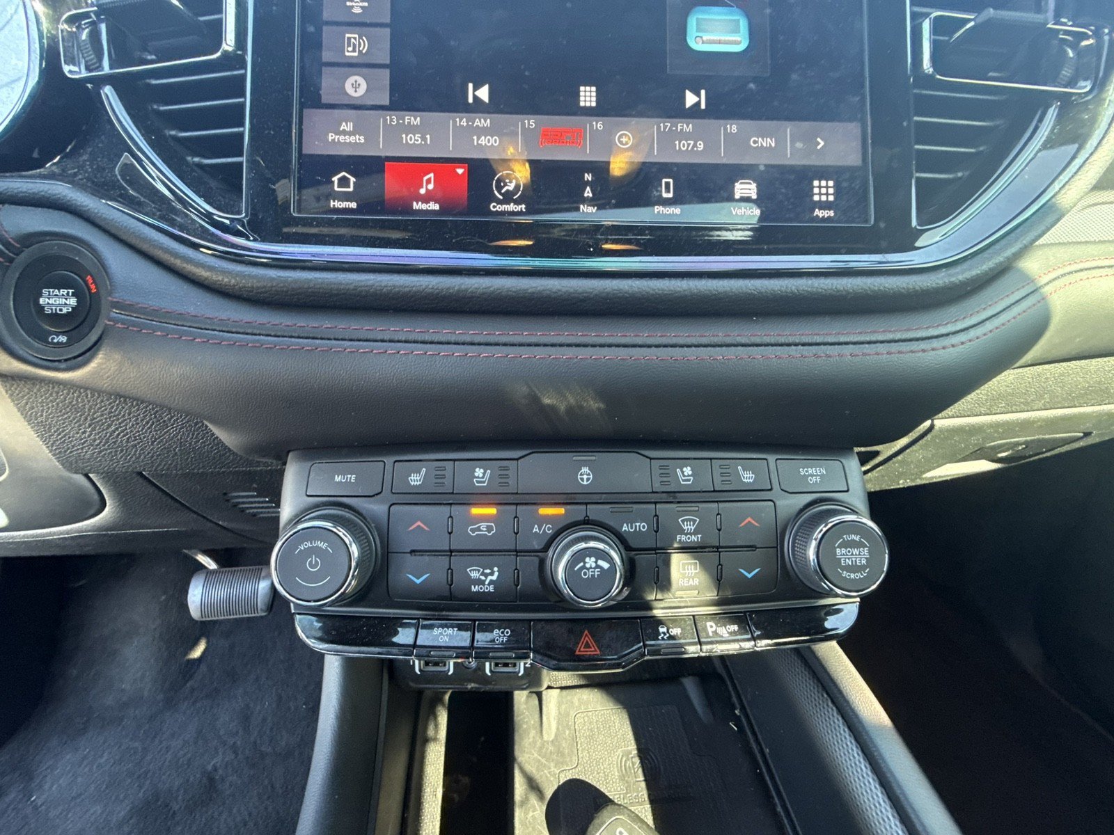 Used 2022 Dodge Durango R/T w/ Blacktop Package AWD/4WD image 14