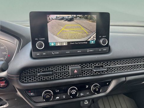 Certified 2023 Honda HR-V Sport image 29