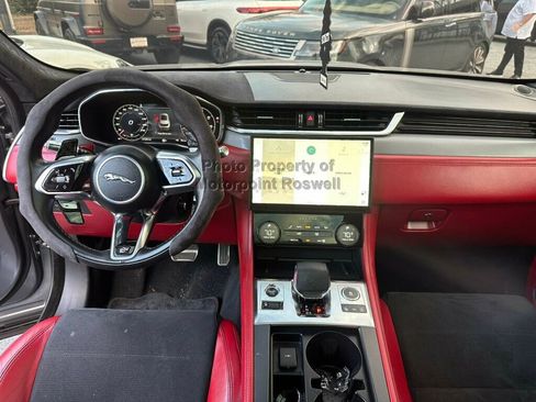 Used 2022 Jaguar F-PACE SVR AWD/4WD image 22