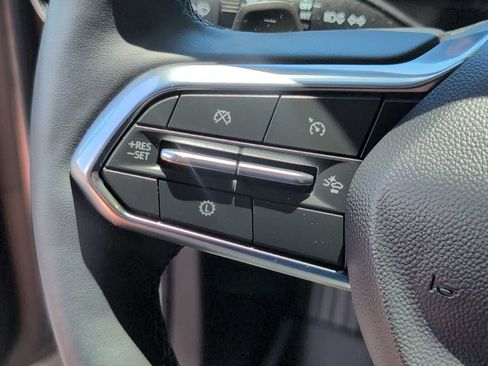 Used 2026 Chevrolet Equinox LT w/ Convenience Package II FWD image 29