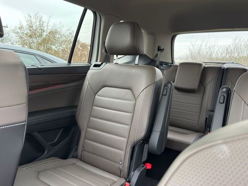 New 2025 Volkswagen Atlas SEL image 19