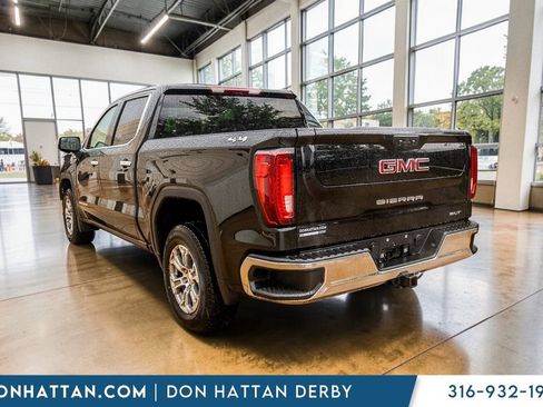 Used 2025 GMC Sierra 1500 SLT AWD/4WD image 25