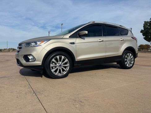 Used 2018 Ford Escape Titanium w/ Ford Safe & Smart Package image 2