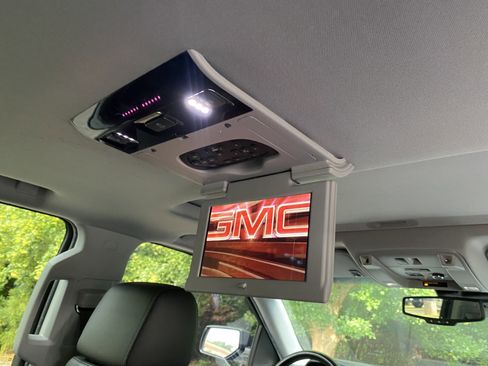 Used 2016 GMC Yukon SLT w/ Open Road Package RWD image 34