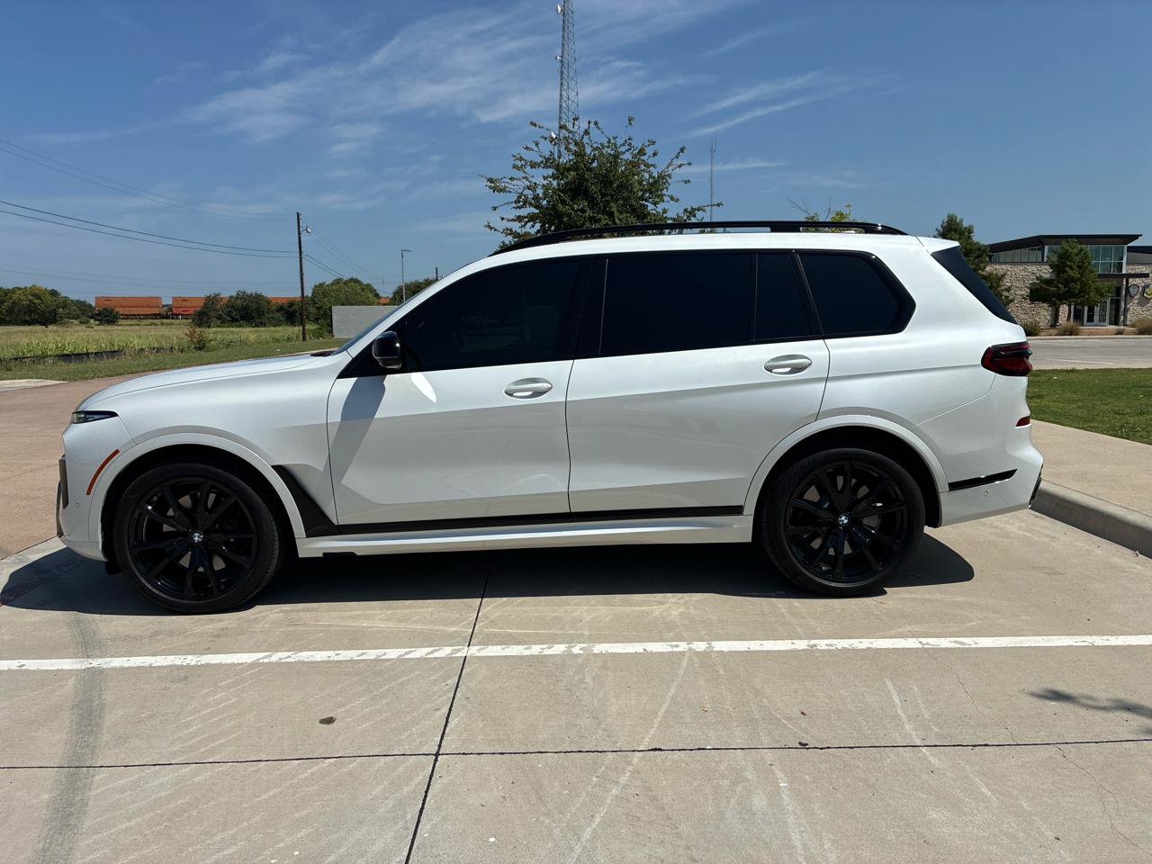 Used 2025 BMW X7 M60i w/ Executive Package AWD/4WD image 17