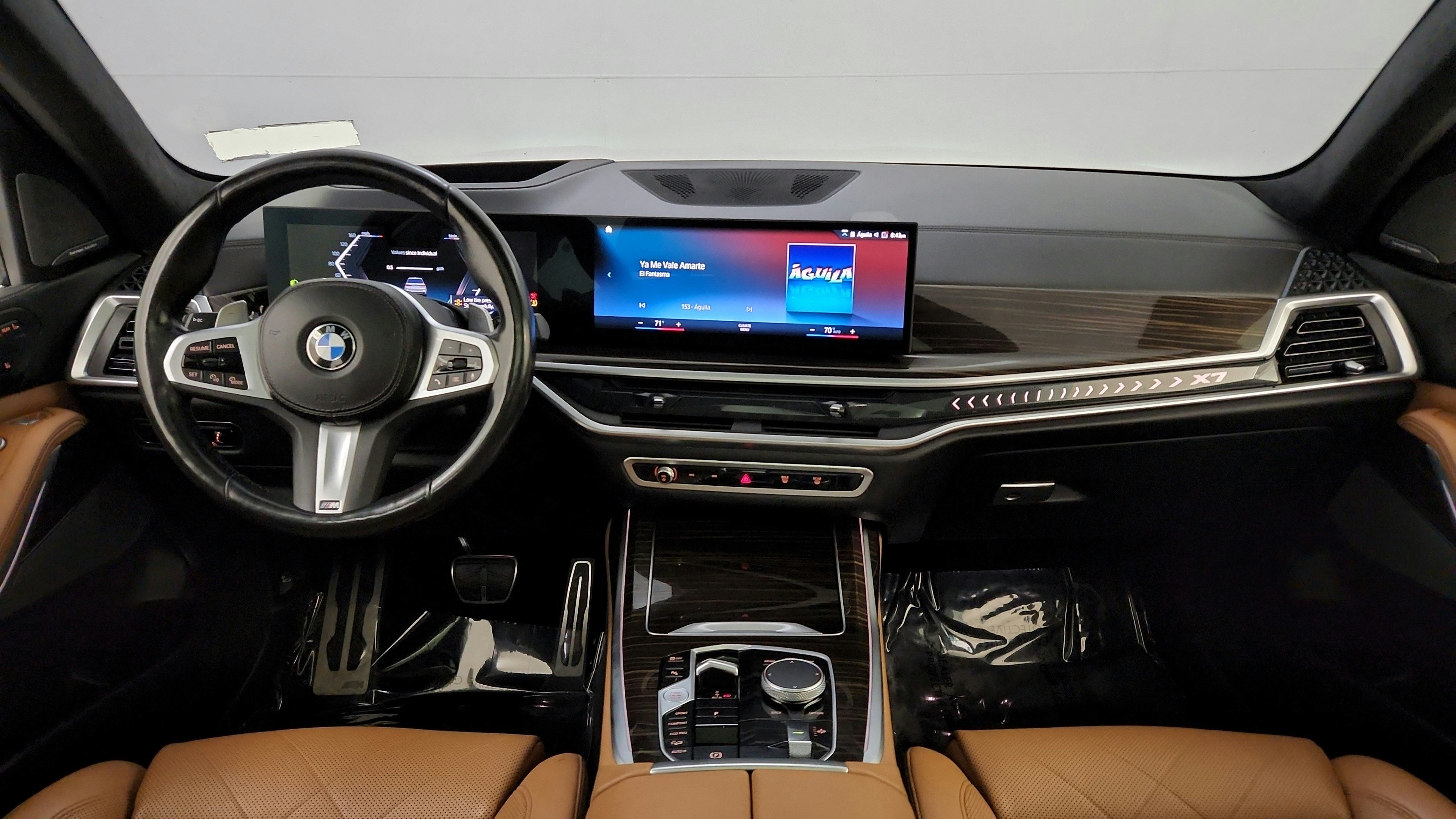 Used 2023 BMW X7 xDrive40i w/ M Sport Package AWD/4WD image 21