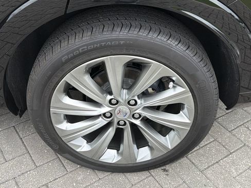 Certified 2025 Buick Envista Avenir FWD image 35