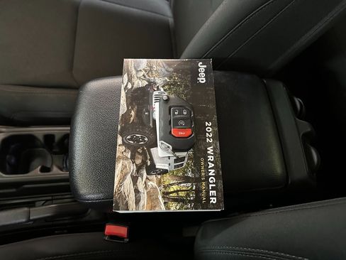 Certified 2022 Jeep Wrangler Sport S image 37