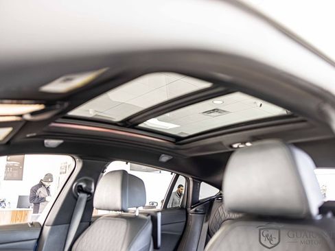 Used 2020 BMW X6 M50i w/ Executive Package image 20