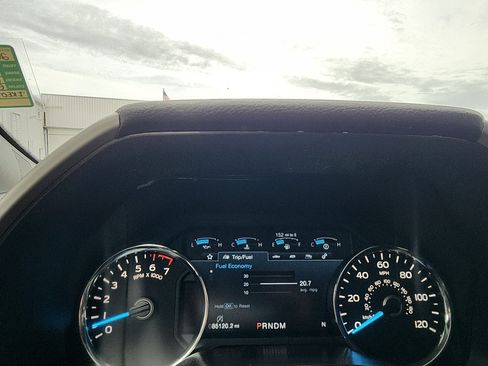 Used 2020 Ford F150 Lariat AWD/4WD image 13