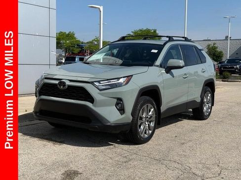 Used 2022 Toyota RAV4 XLE Premium FWD image 7