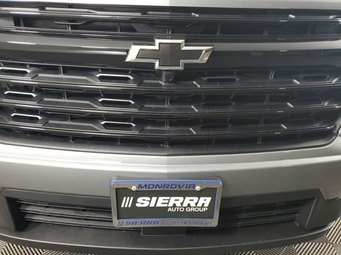New 2026 Chevrolet Traverse LT w/ Midnight/Sport Edition FWD image 10