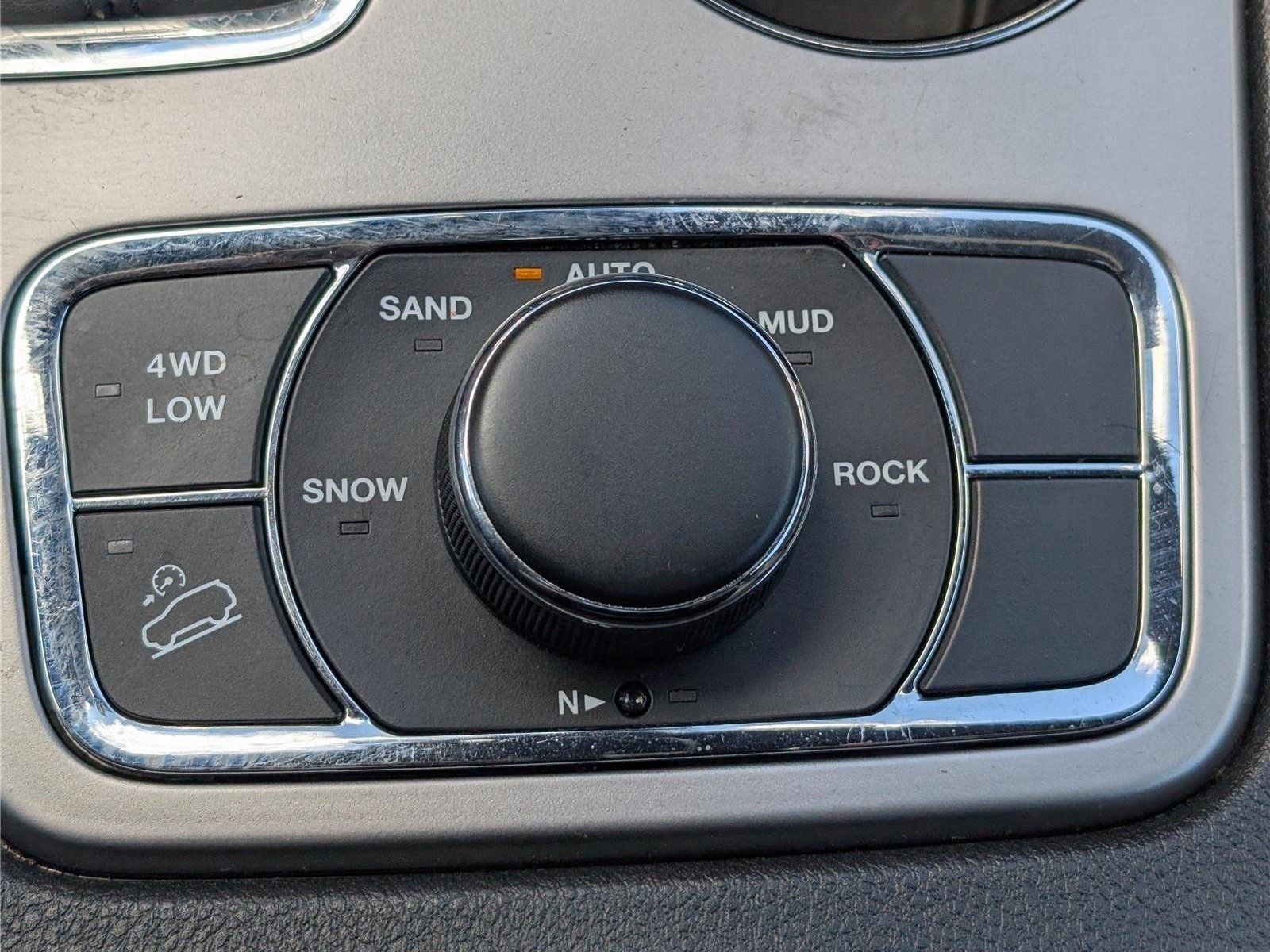 Used 2021 Jeep Grand Cherokee Limited AWD/4WD image 28