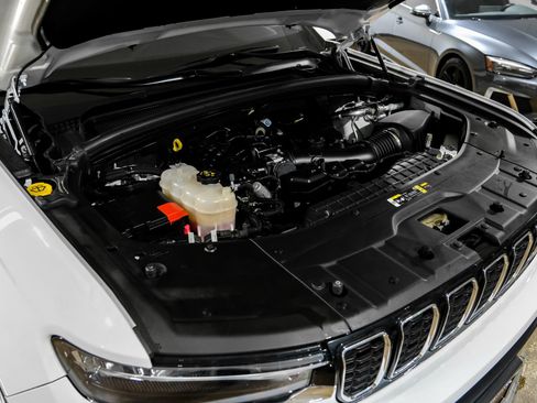 Used 2023 Jeep Grand Cherokee L Limited image 55