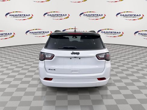Used 2022 Jeep Compass High Altitude AWD/4WD image 7