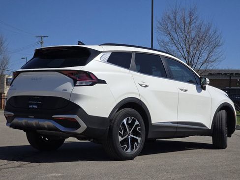 Used 2025 Kia Sportage EX w/ EX Premium Package image 17