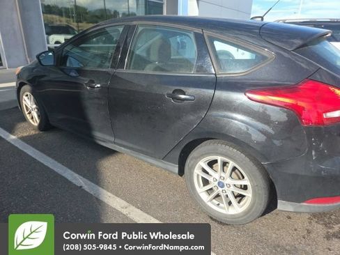 Used 2015 Ford Focus SE FWD image 10