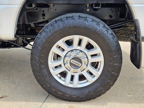 Used 2019 Ford F250 XL w/ STX Appearance Package image 22