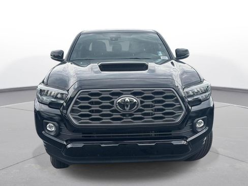 Used 2023 Toyota Tacoma TRD Sport w/ TRD Premium Sport Package RWD image 3