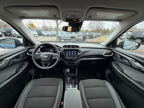 Used 2021 Chevrolet TrailBlazer LT w/ Convenience Package image 26