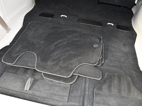 Used 2023 Chrysler Voyager LX FWD image 48