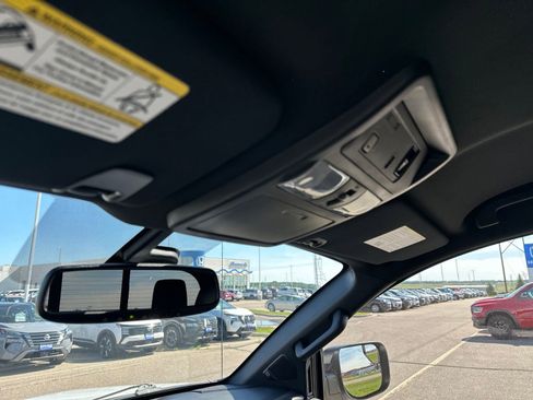 Used 2018 Nissan Titan SL w/ Midnight Edition AWD/4WD image 73