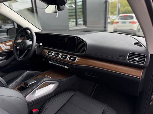Used 2024 Mercedes-Benz GLE 450 4MATIC image 54