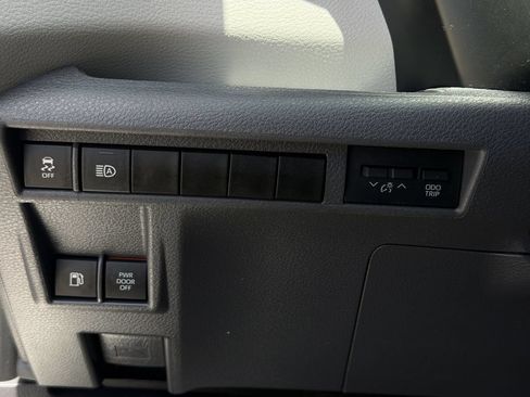 Used 2022 Toyota Sienna LE FWD image 23