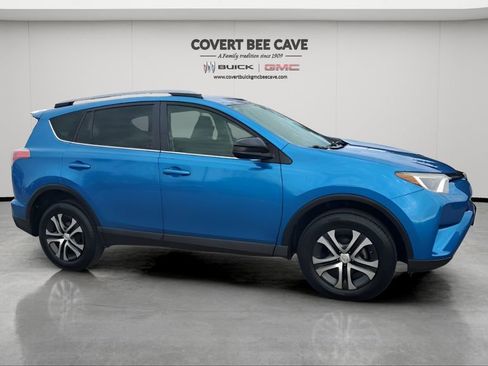 Used 2017 Toyota RAV4 LE image 12