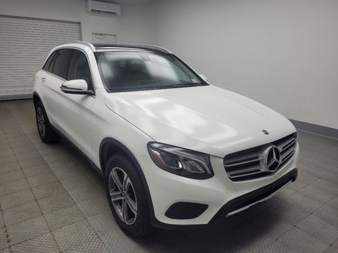 Used 2019 Mercedes-Benz GLC 300 4MATIC w/ Premium Package image 13