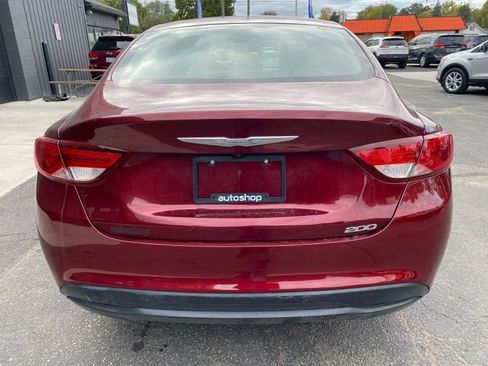 Used 2017 Chrysler 200 LX w/ Touring Convenience Group image 5