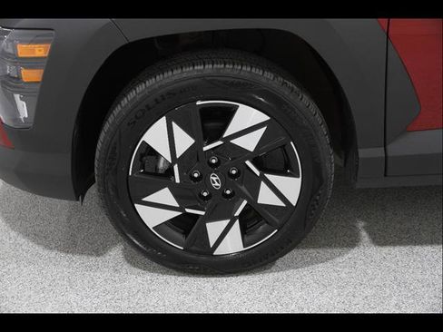 Certified 2024 Hyundai Kona SEL w/ Convenience Package AWD/4WD image 22