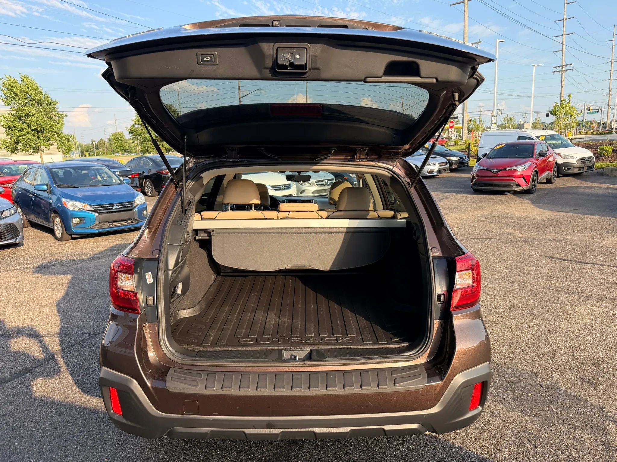 Used 2019 Subaru Outback 3.6R Limited AWD/4WD image 24