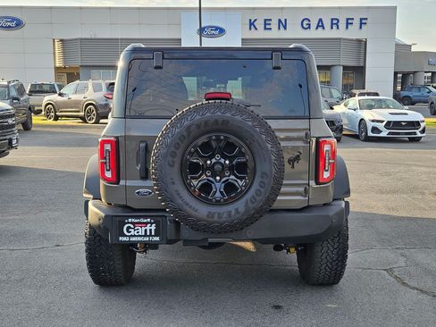 Used 2025 Ford Bronco Outer Banks w/ Sasquatch Package AWD/4WD image 13