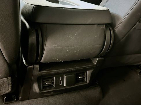 Used 2023 Chevrolet Silverado 1500 LT image 28