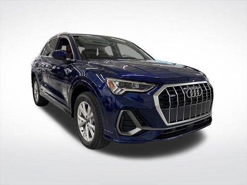 Certified 2025 Audi Q3 2.0T Premium Plus w/ Premium Plus Package AWD/4WD image 7