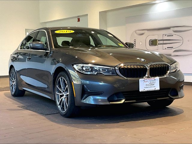 Used 2019 BMW 330i xDrive Sedan AWD/4WD image 1