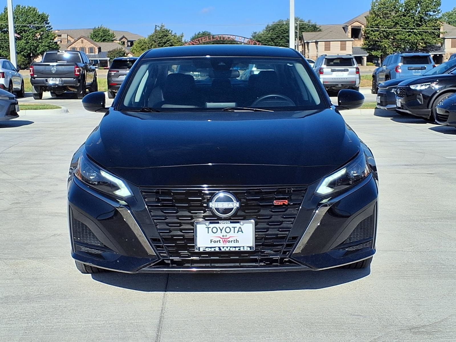Used 2025 Nissan Altima 2.5 SR AWD/4WD image 2
