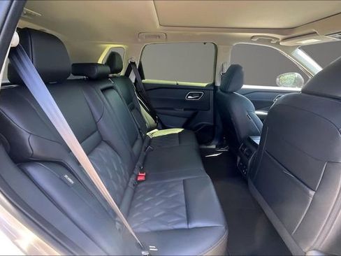 New 2026 Nissan Rogue Platinum w/ Platinum Premium Package AWD/4WD image 10