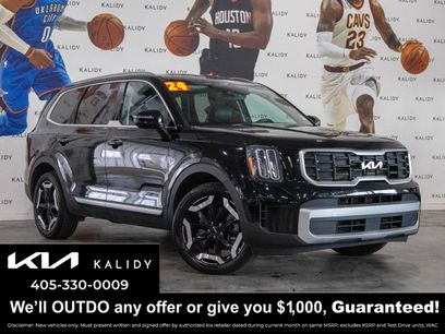 Used 2024 Kia Telluride S w/ S Sunroof Package