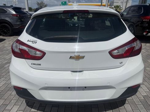 Used 2019 Chevrolet Cruze LT w/ LT True North Edition FWD image 6