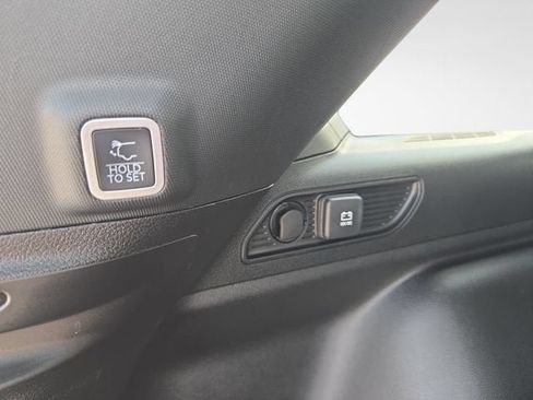 Used 2025 Jeep Grand Cherokee Laredo w/ Luxury Tech Group I AWD/4WD image 33