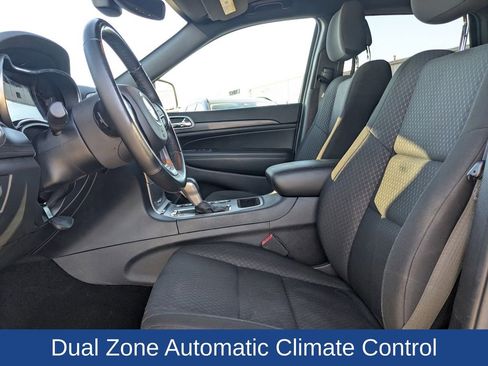 Used 2020 Jeep Grand Cherokee Laredo w/ 18" Wheel & 8.4" Radio Group image 13