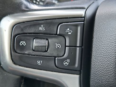 Used 2022 Chevrolet Silverado 1500 LT w/ Safety Package AWD/4WD image 27