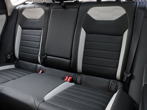 New 2025 Volkswagen Taos SEL AWD/4WD image 19