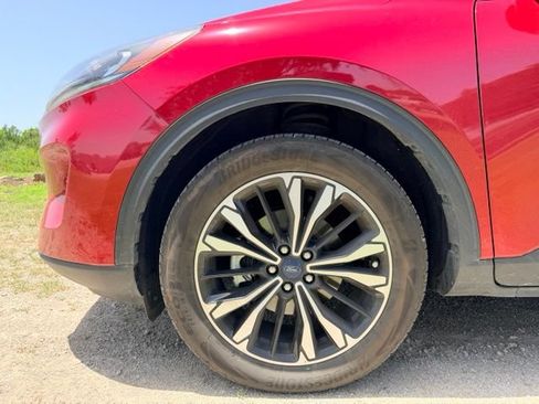 Used 2022 Ford Escape SE w/ SE Sport Appearance Package AWD/4WD image 9