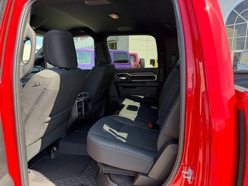 New 2026 RAM 2500 Big Horn AWD/4WD image 8