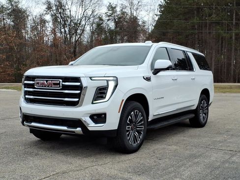 New 2026 GMC Yukon XL Elevation image 3