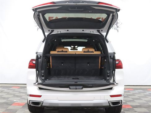 Used 2021 BMW X7 xDrive40i w/ Premium Package 2 AWD/4WD image 7