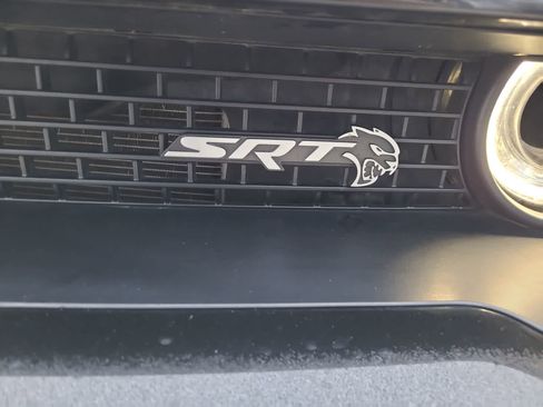 Used 2019 Dodge Challenger SRT Hellcat image 15